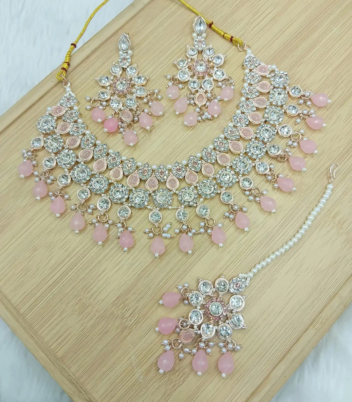 Luxury High Quality Indian Vintage Gold Plated Pearl Kundan Choker Necklace Set Earrings Maang Tikka Latest Party Engagement Jovera Joyce