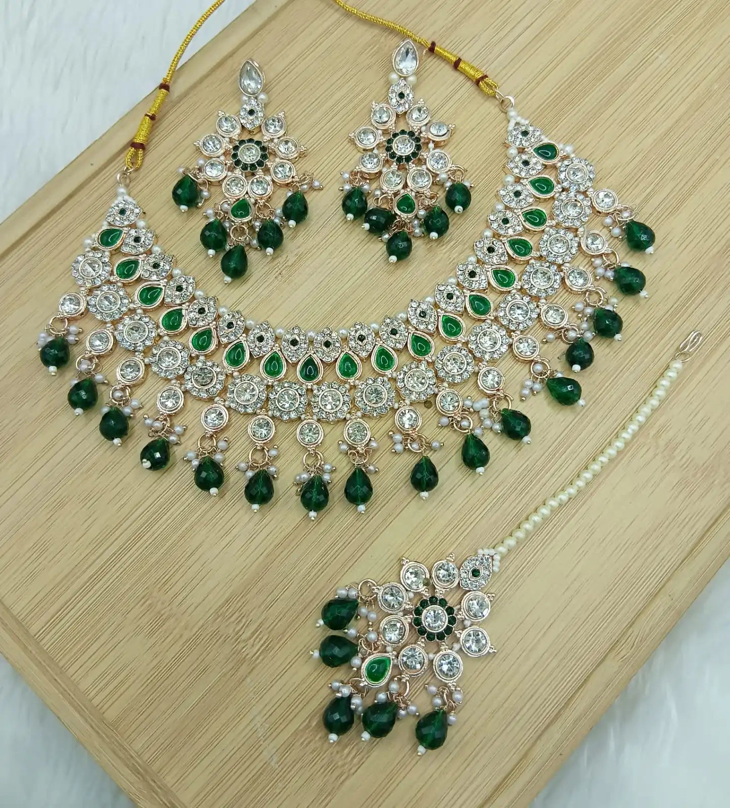 Luxury High Quality Indian Vintage Gold Plated Pearl Kundan Choker Necklace Set Earrings Maang Tikka Latest Party Engagement Jovera Joyce