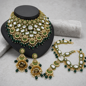 The Rani Émeraude Gold-Plated Kundan Parure by Jovera Joyce Jovera Joyce