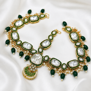 The Rani Émeraude Gold-Plated Kundan Parure by Jovera Joyce Jovera Joyce