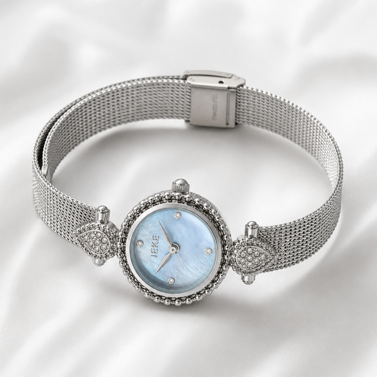 Fashion Casual Retro Court Ancient Style Watch Women Jovera Joyce