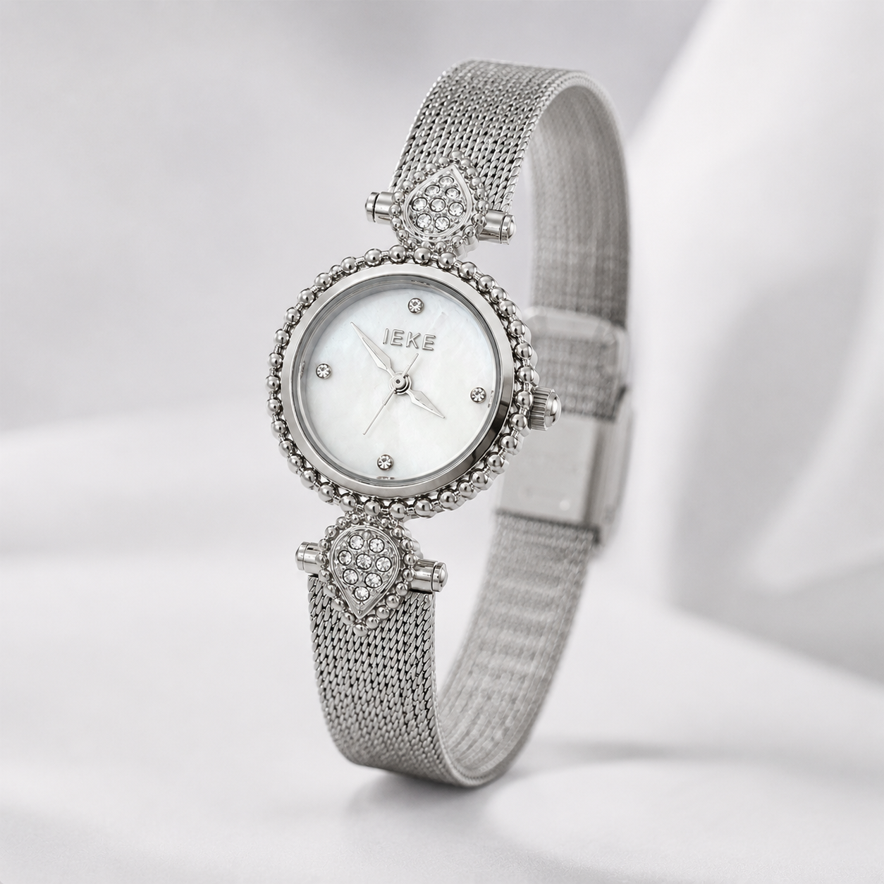 Fashion Casual Retro Court Ancient Style Watch Women Jovera Joyce
