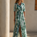  Light green